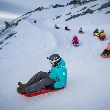 Olympic - Location: Joli Aux Pieds Des Pistes ヴァル・トランス